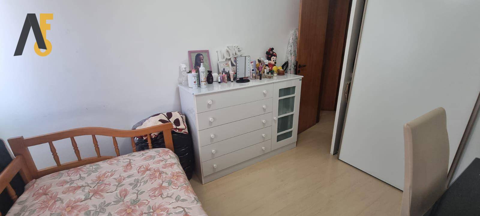 Apartamento à venda com 2 quartos, 64m² - Foto 15