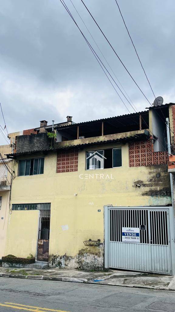 Sobrado à venda com 3 quartos, 189m² - Foto 1