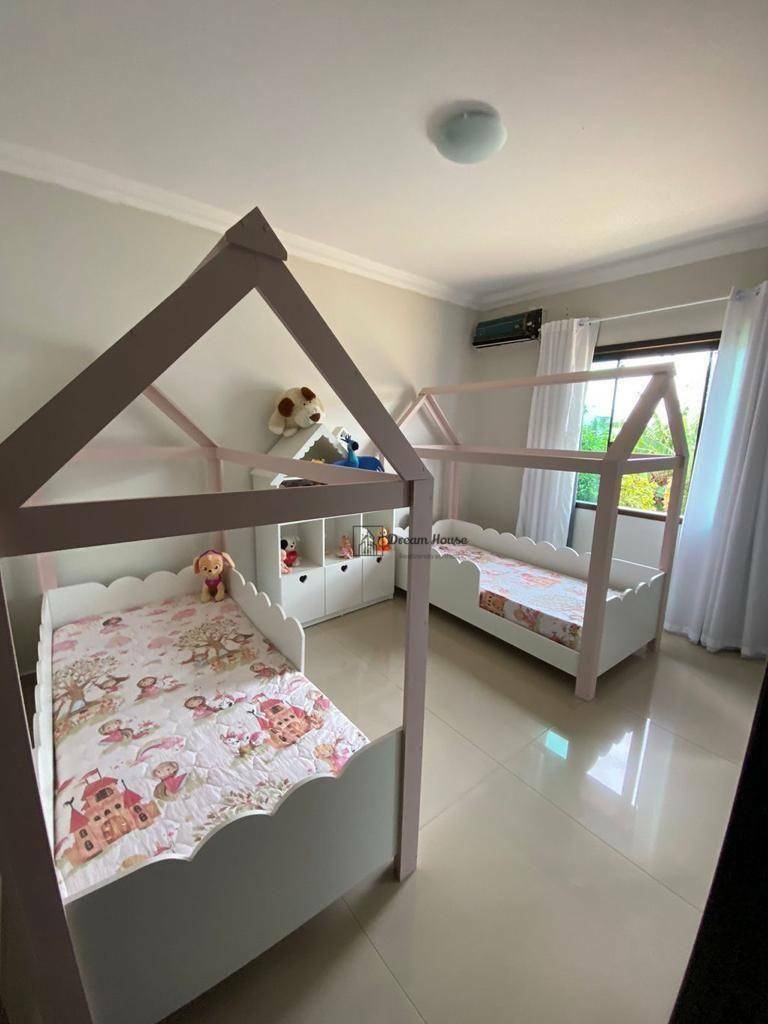 Casa de Condomínio à venda com 4 quartos, 231m² - Foto 10