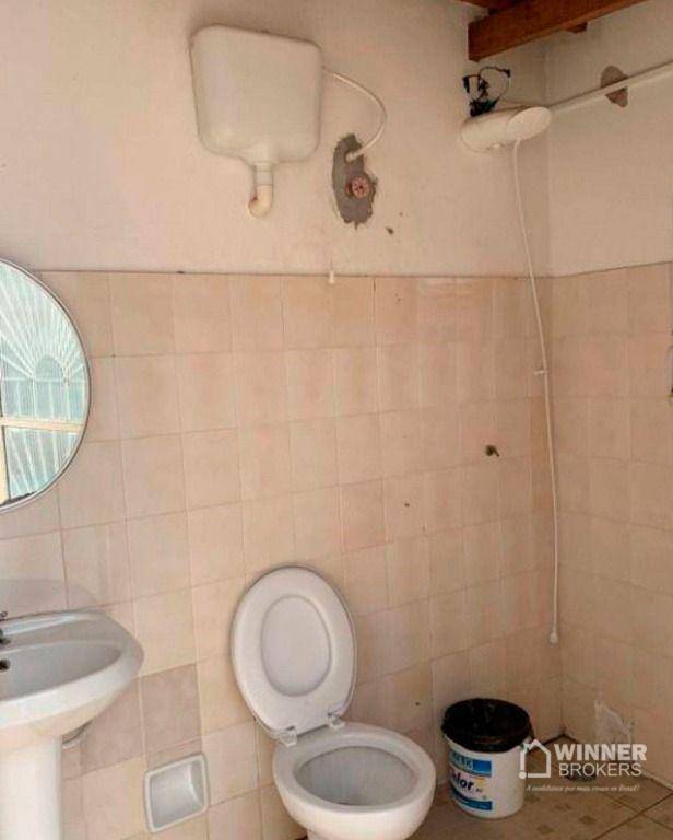 Casa à venda com 4 quartos, 180m² - Foto 14