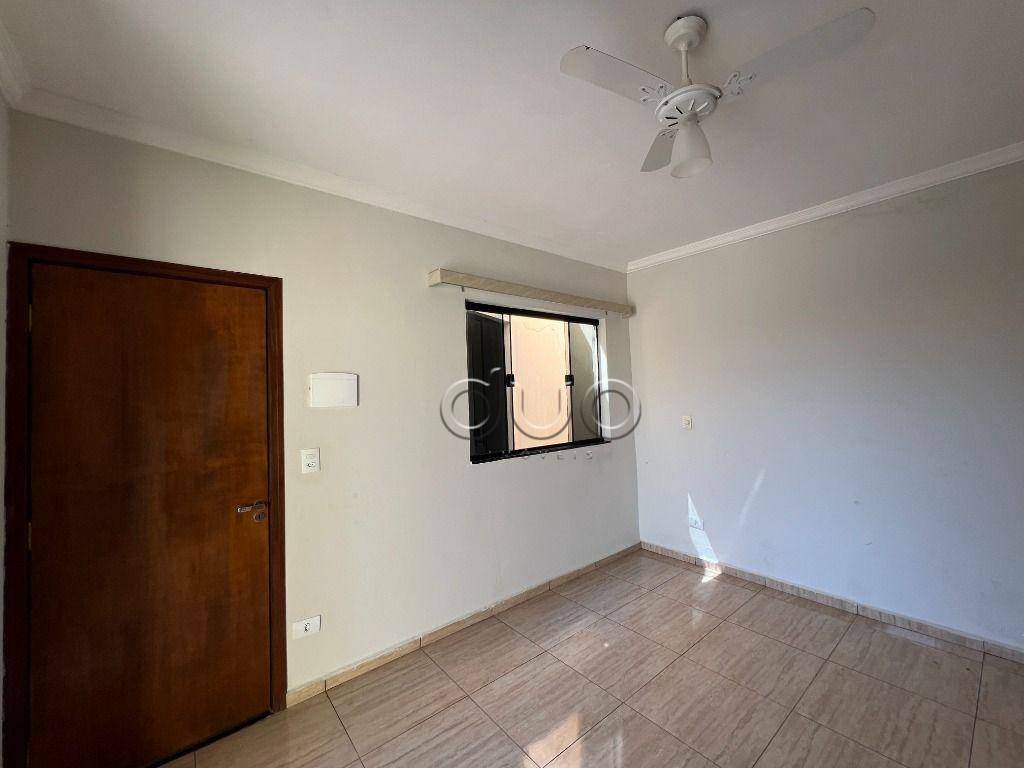 Casa à venda com 3 quartos, 300m² - Foto 35