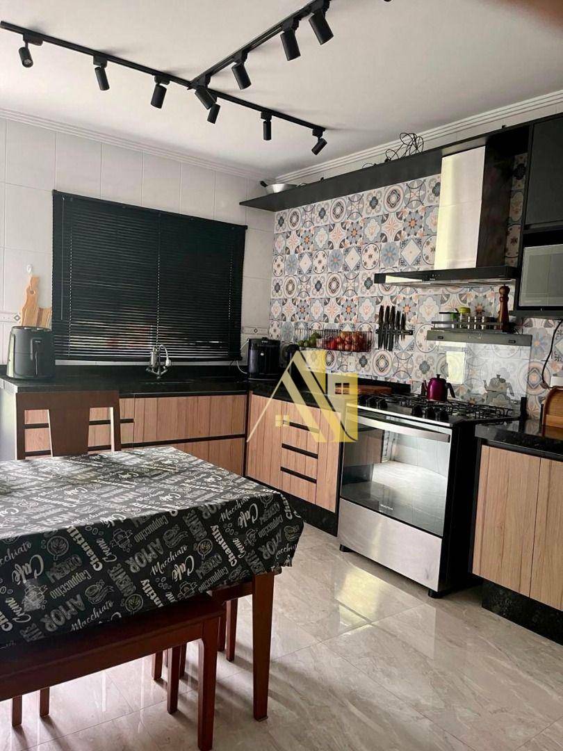 Sobrado à venda com 2 quartos, 140m² - Foto 17