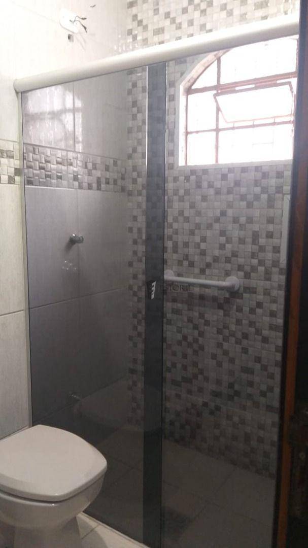 Casa para alugar com 4 quartos, 340m² - Foto 35