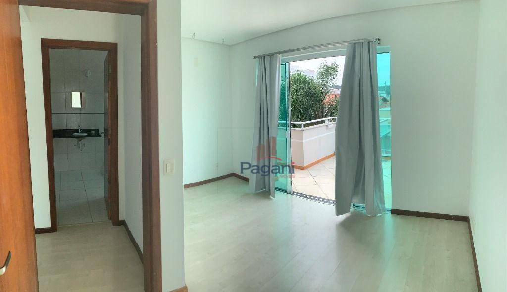 Casa à venda e aluguel com 3 quartos, 250m² - Foto 16