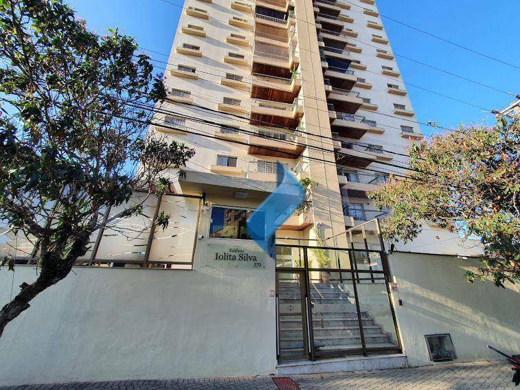Apartamento à venda e aluguel com 3 quartos, 135m² - Foto 1