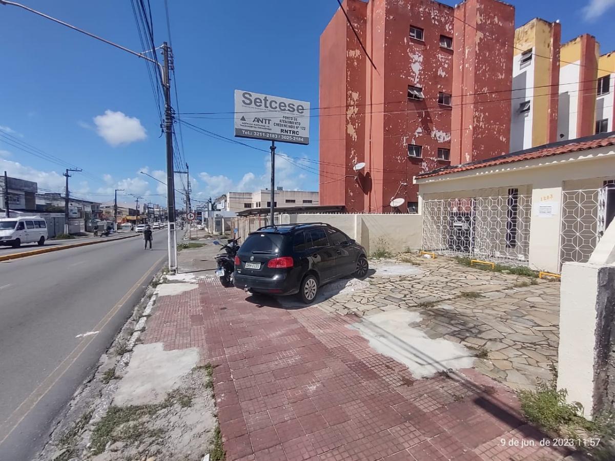 Casa para alugar com 4 quartos, 247m² - Foto 14