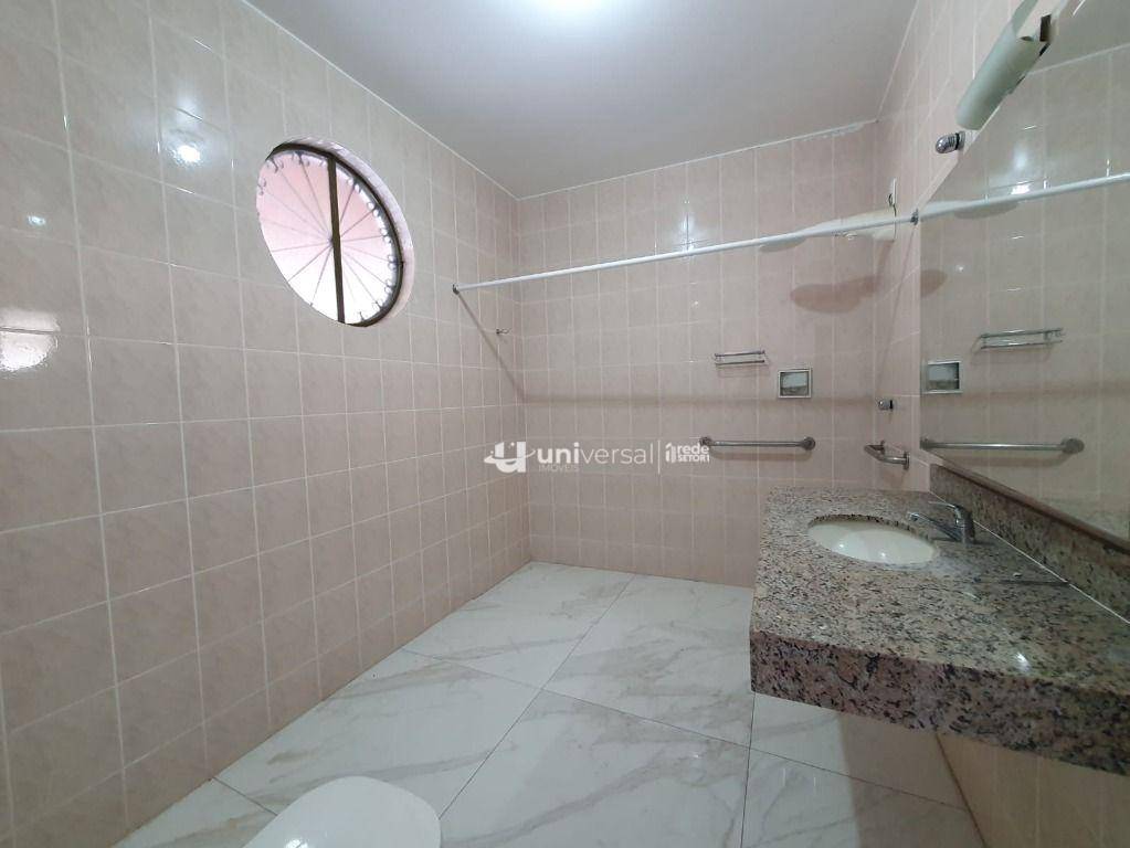 Casa de Condomínio à venda e aluguel com 4 quartos, 250m² - Foto 4