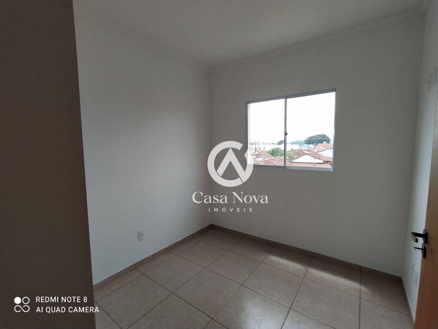 Apartamento à venda com 2 quartos, 43m² - Foto 3