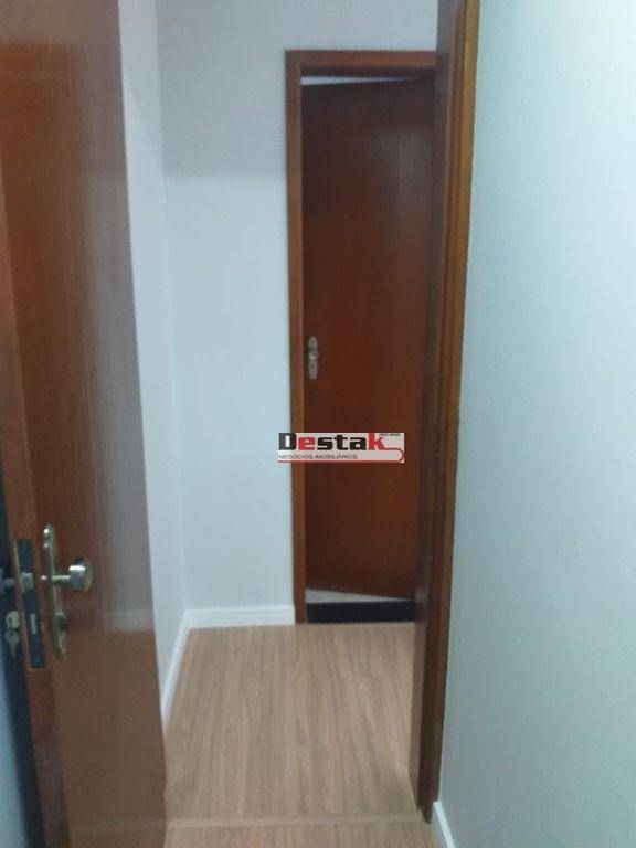 Apartamento à venda com 2 quartos, 55m² - Foto 31