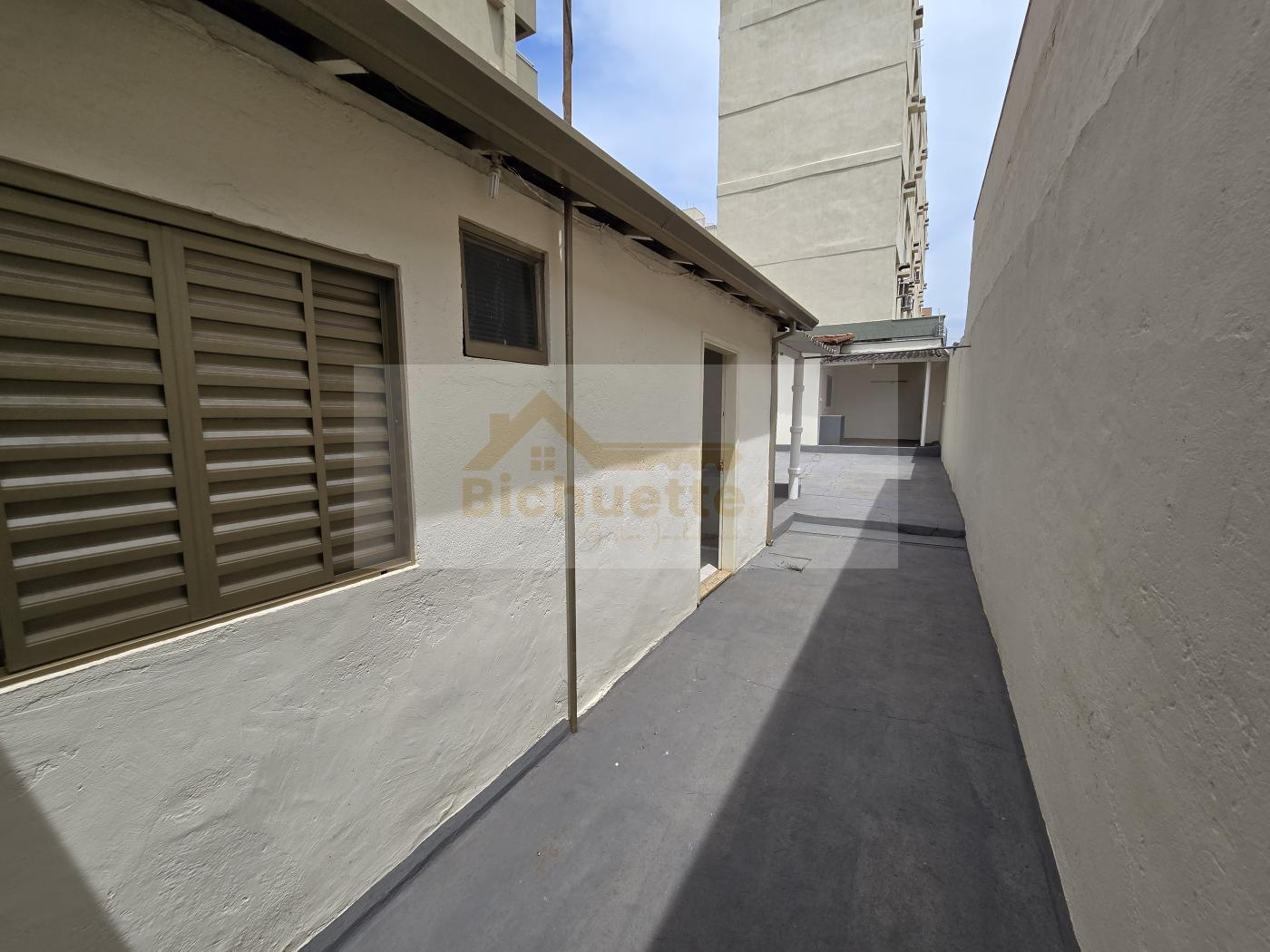 Casa à venda com 2 quartos, 264m² - Foto 13