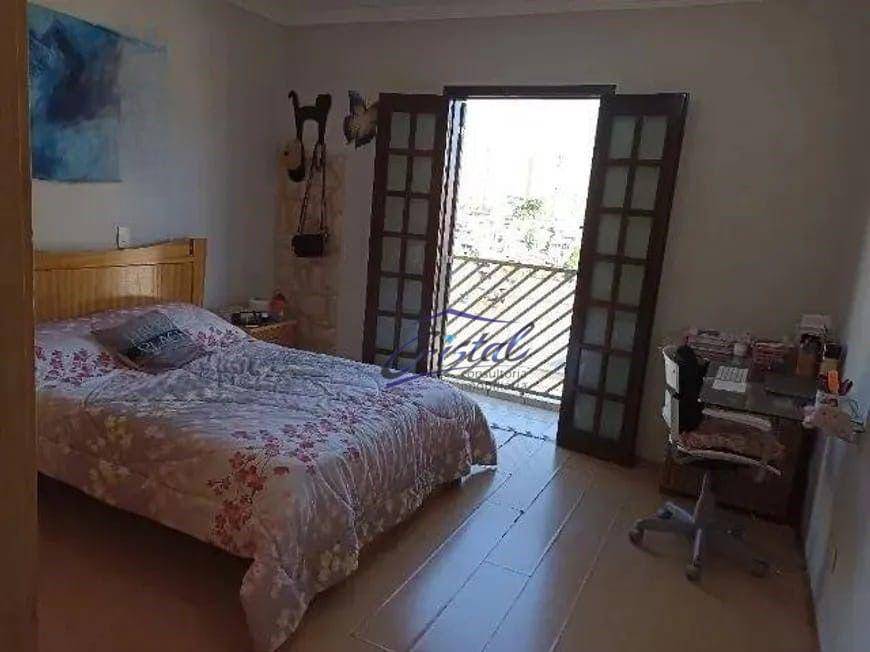 Casa à venda com 2 quartos, 90m² - Foto 11