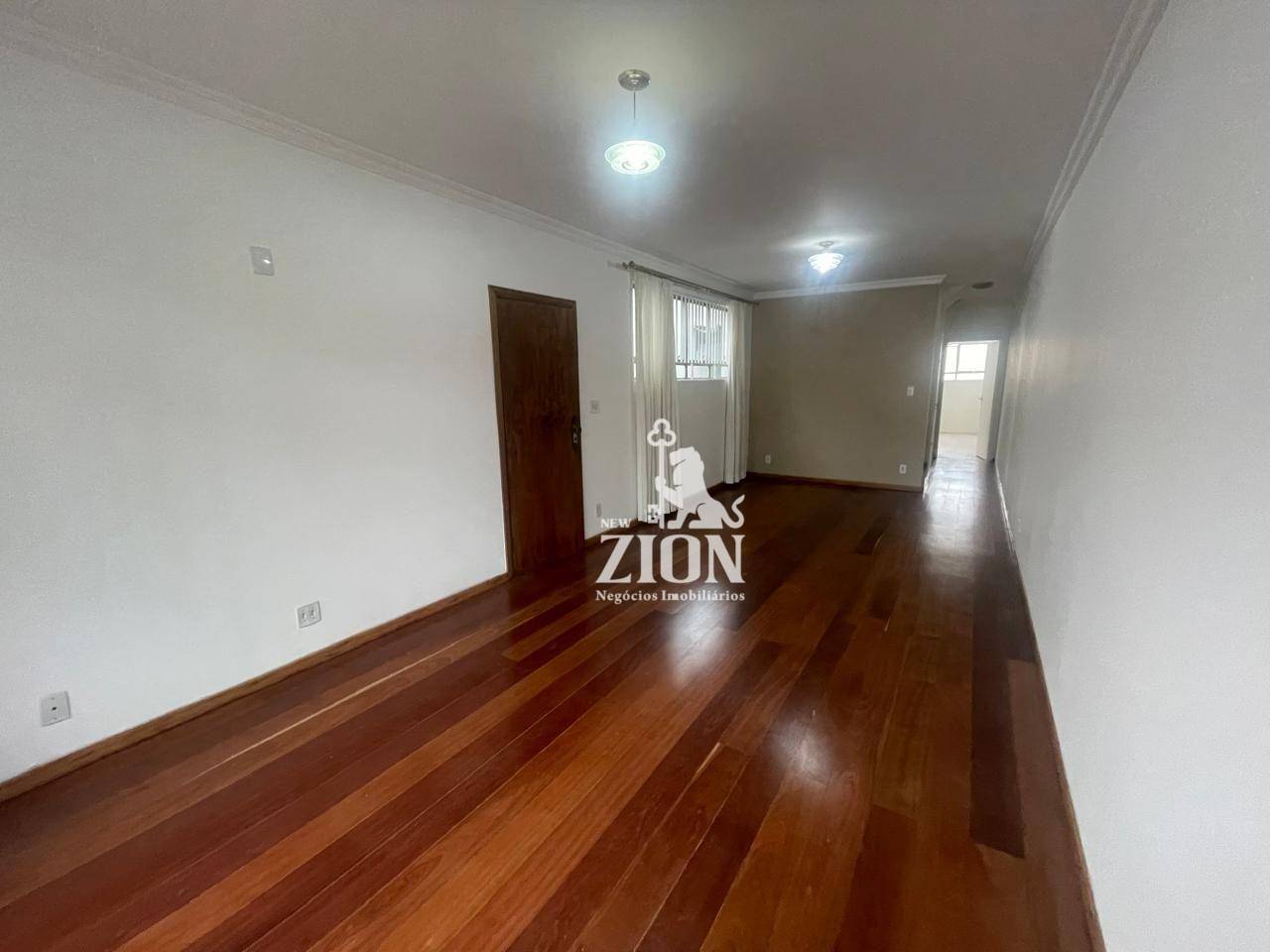 Sobrado à venda com 3 quartos, 220m² - Foto 2