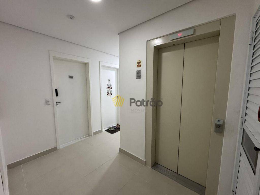 Apartamento à venda com 2 quartos, 55m² - Foto 10