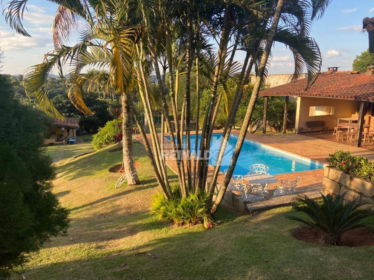 Chácara à venda com 3 quartos, 506m² - Foto 1