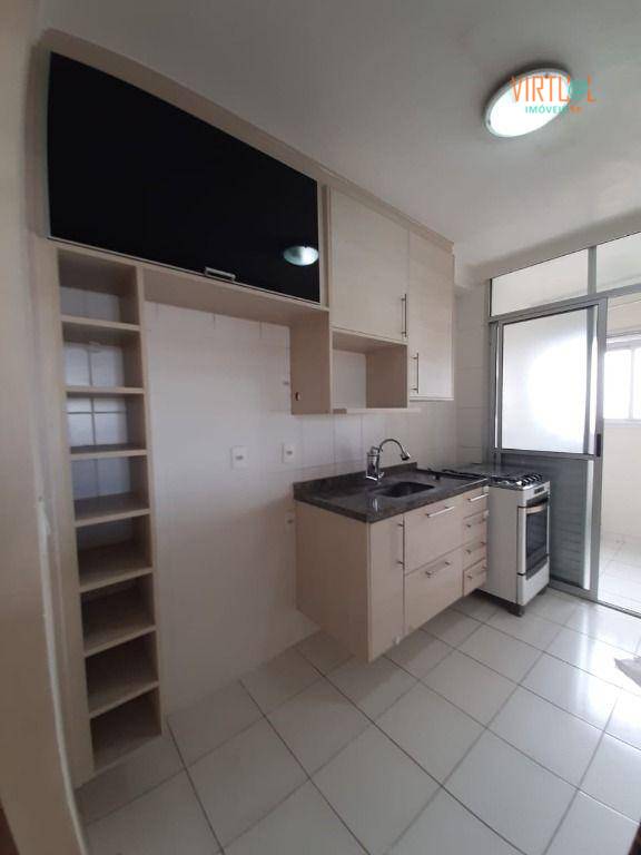 Apartamento à venda com 3 quartos, 65m² - Foto 10