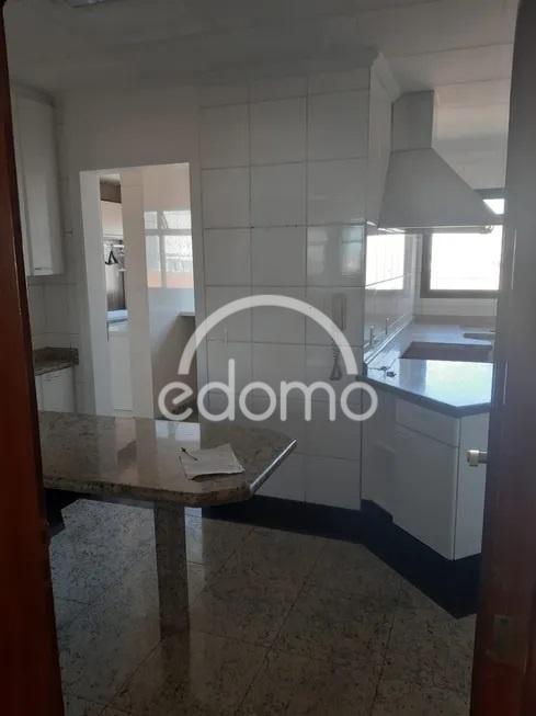 Apartamento para alugar com 4 quartos, 348m² - Foto 5