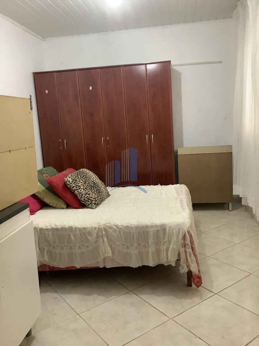 Casa à venda com 4 quartos, 240m² - Foto 12