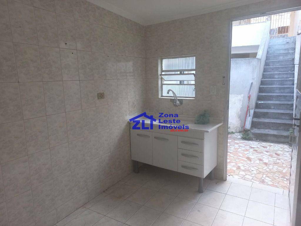 Casa para alugar com 1 quarto, 40m² - Foto 10