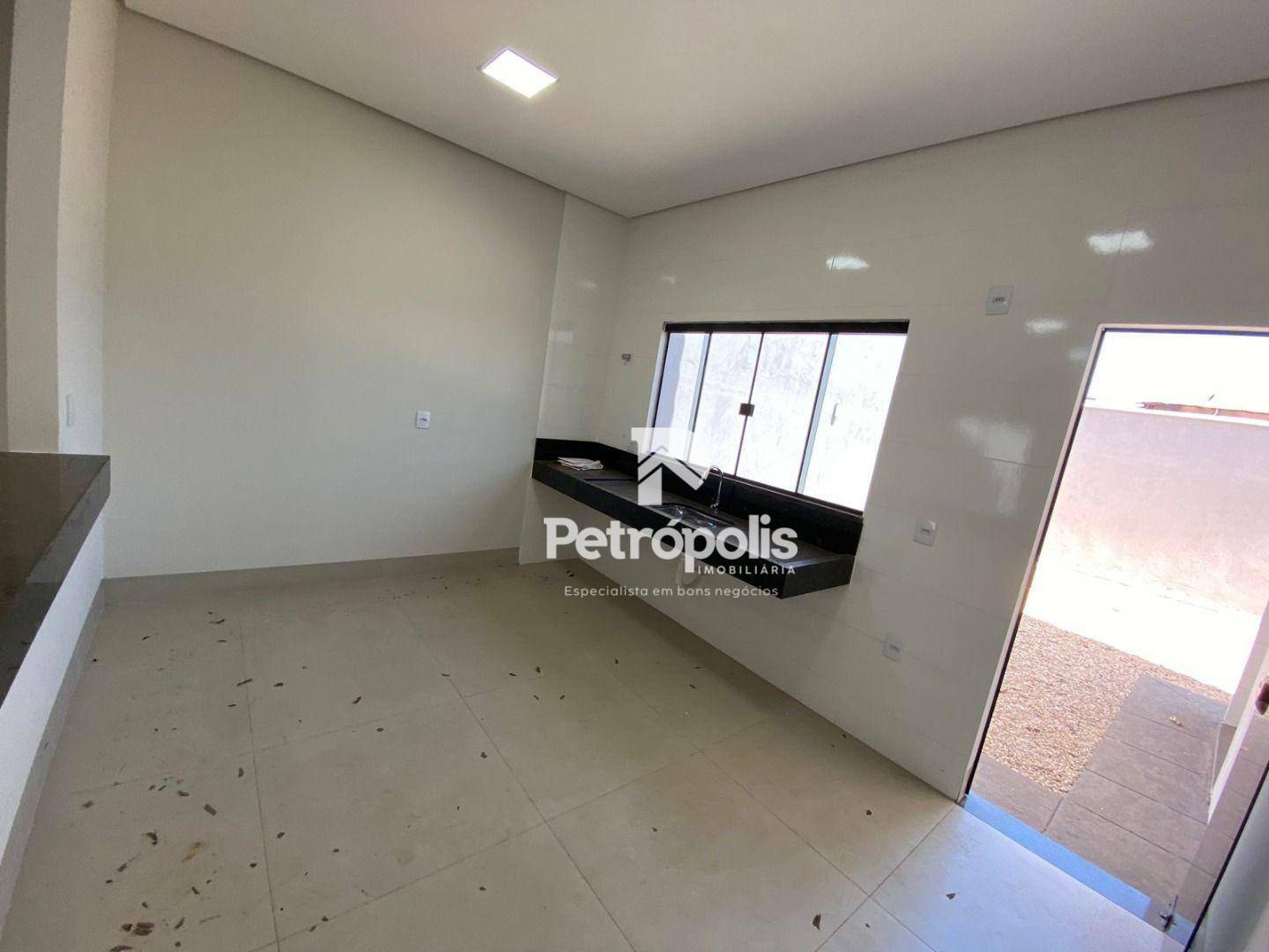 Casa à venda com 3 quartos, 98m² - Foto 9