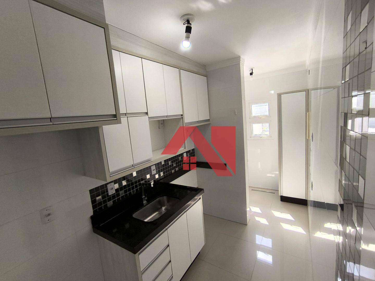 Apartamento à venda com 3 quartos, 74m² - Foto 9