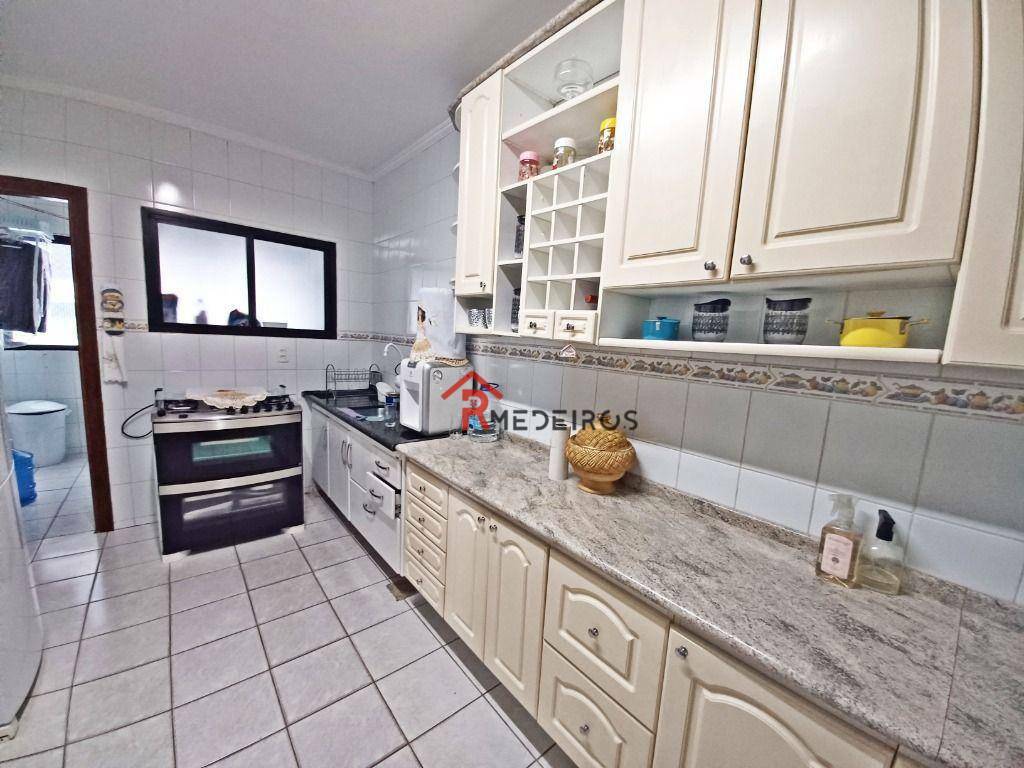 Apartamento à venda com 3 quartos, 128m² - Foto 12