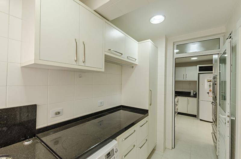 Apartamento à venda com 3 quartos, 146m² - Foto 10