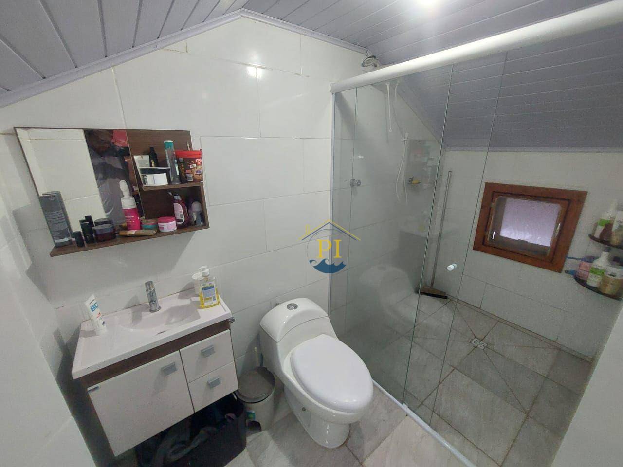 Casa à venda com 2 quartos, 76m² - Foto 2