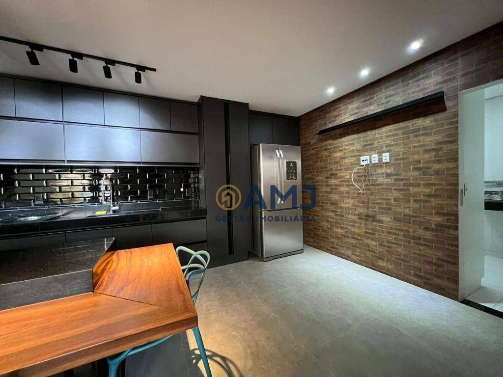 Sobrado à venda com 3 quartos, 190m² - Foto 9