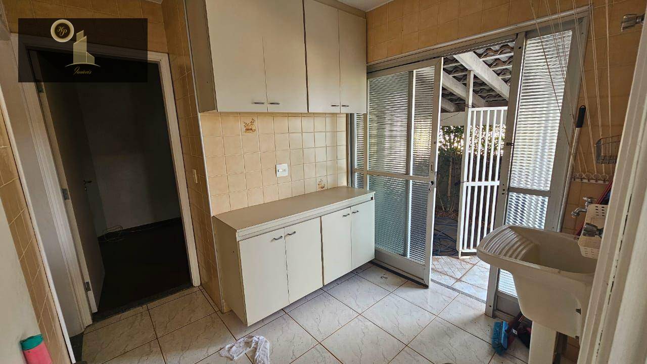 Casa de Condomínio à venda com 6 quartos, 358m² - Foto 21