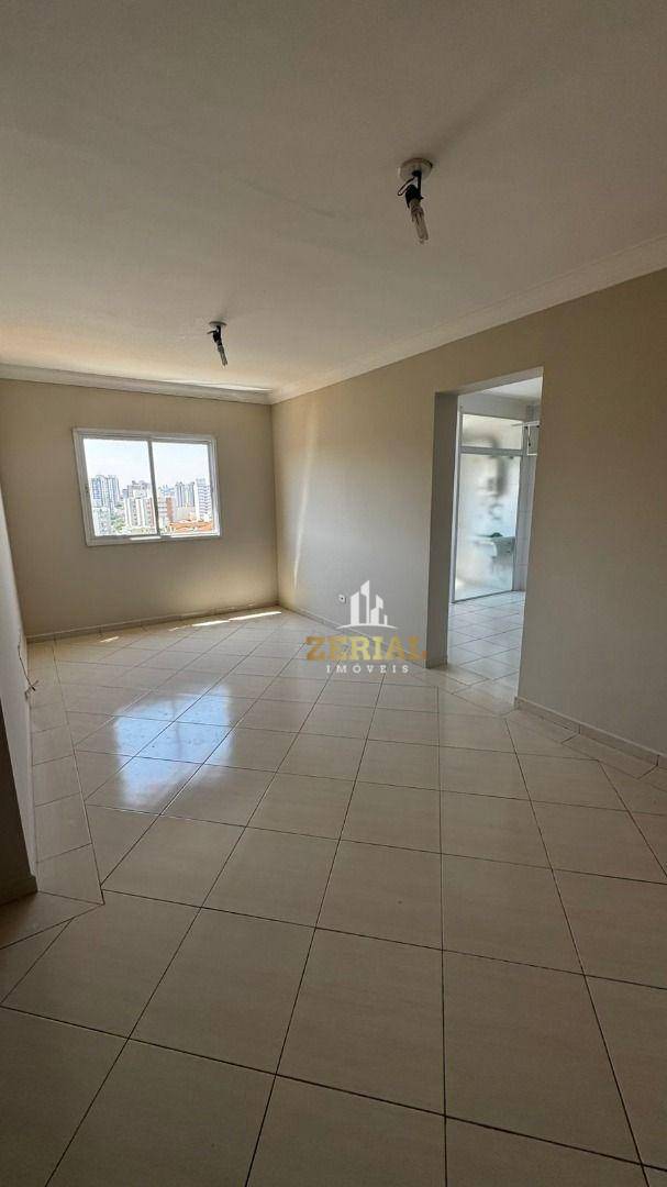 Apartamento à venda com 3 quartos, 81m² - Foto 2