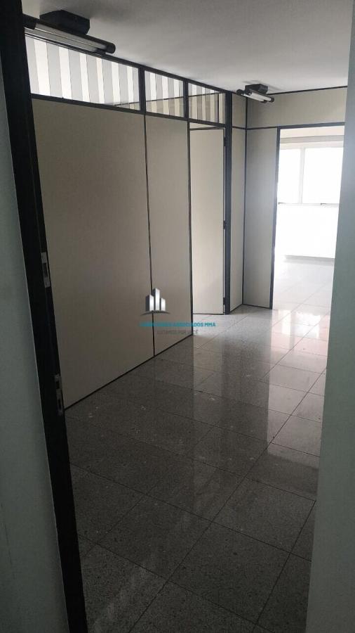 Conjunto Comercial-Sala para alugar com 1 quarto, 50m² - Foto 2