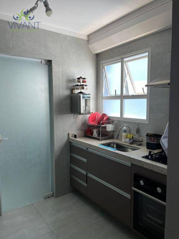 Apartamento à venda com 3 quartos, 84m² - Foto 3