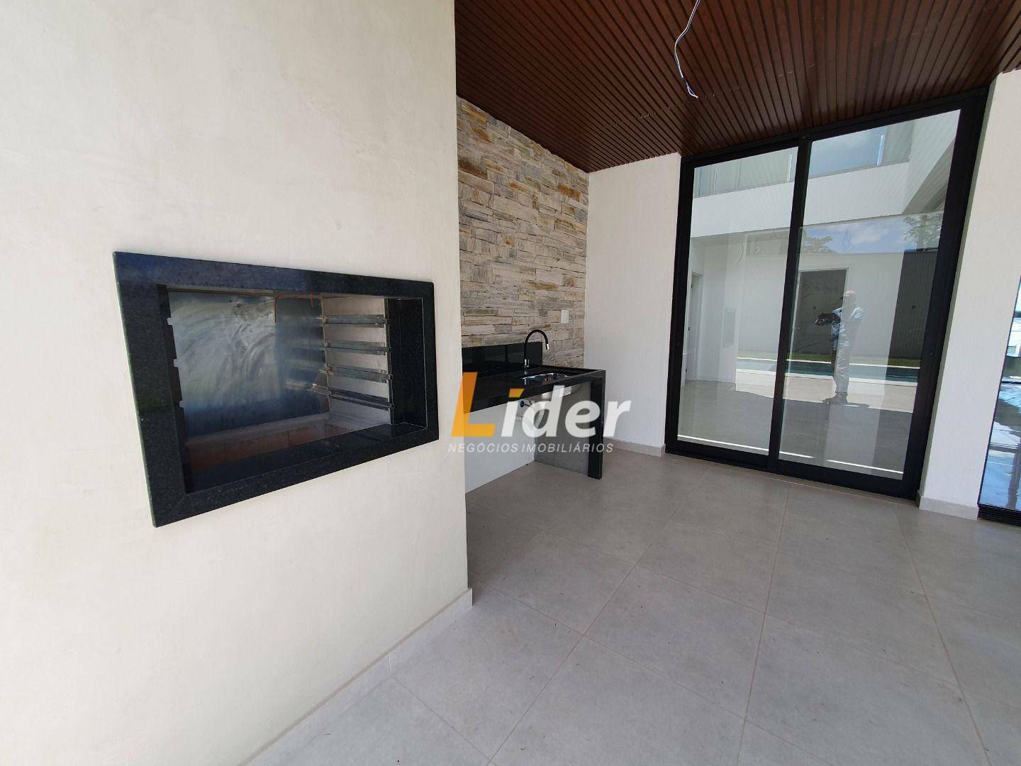 Casa de Condomínio à venda com 4 quartos, 330m² - Foto 32