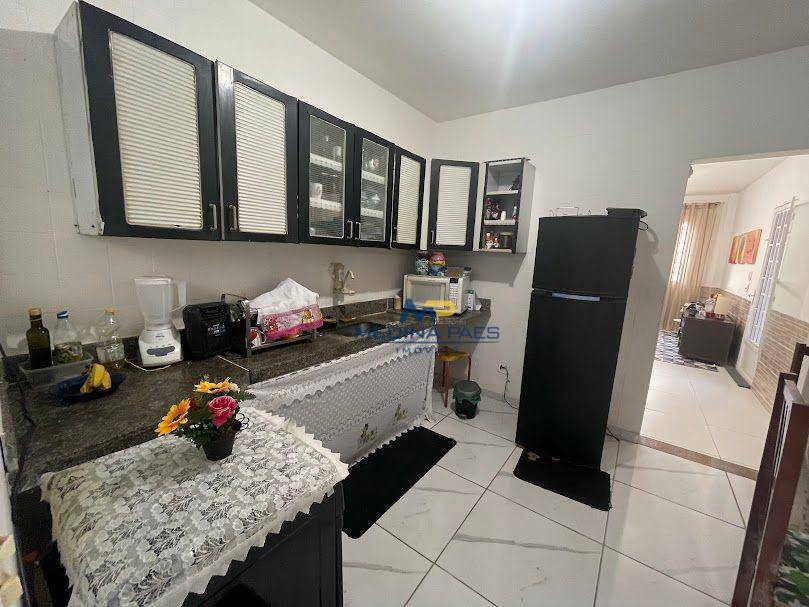 Casa à venda com 3 quartos, 320M2 - Foto 8