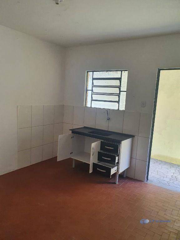 Casa à venda com 3 quartos, 100m² - Foto 9