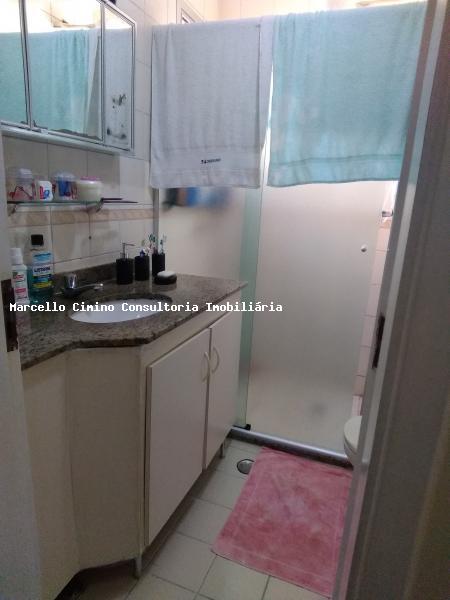 Apartamento à venda com 2 quartos, 60m² - Foto 10