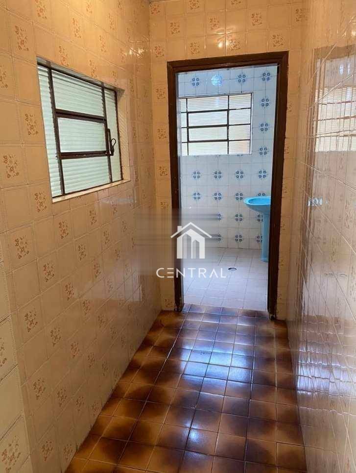 Casa à venda com 2 quartos, 114m² - Foto 11