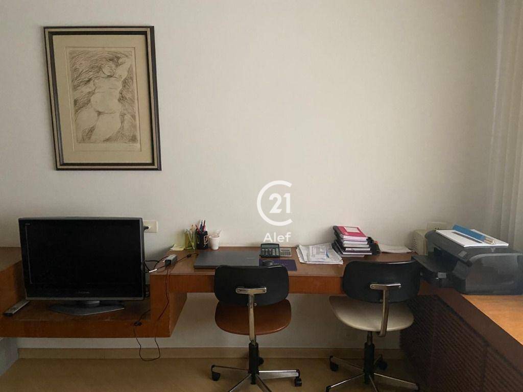 Apartamento à venda com 3 quartos, 220m² - Foto 12