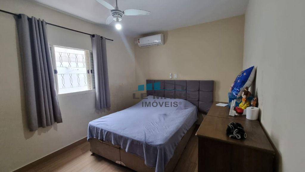 Casa à venda com 2 quartos, 98m² - Foto 4