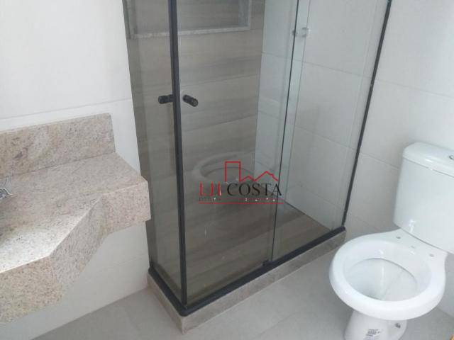 Apartamento à venda com 2 quartos, 70m² - Foto 18