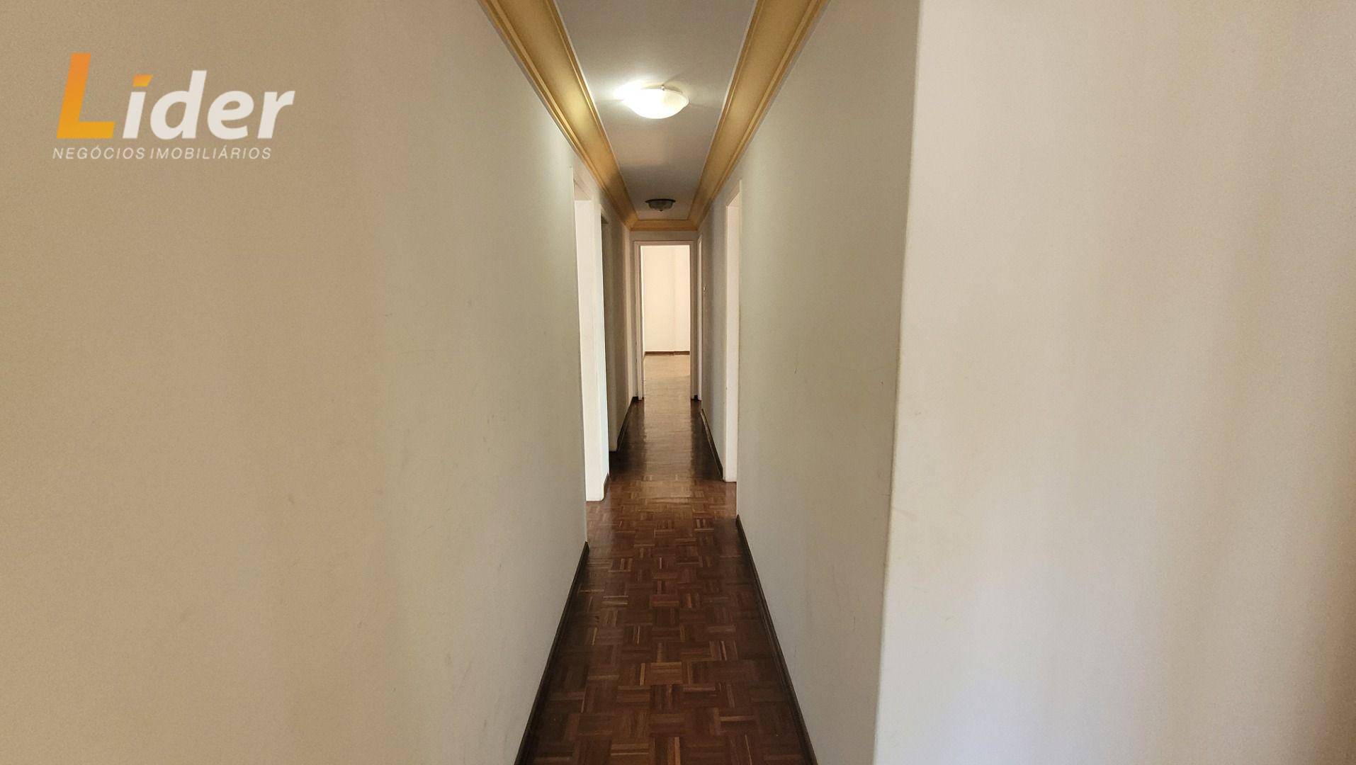 Apartamento à venda com 4 quartos, 200m² - Foto 5