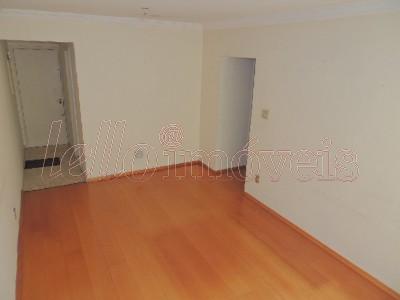 Apartamento para alugar com 2 quartos, 72m² - Foto 2