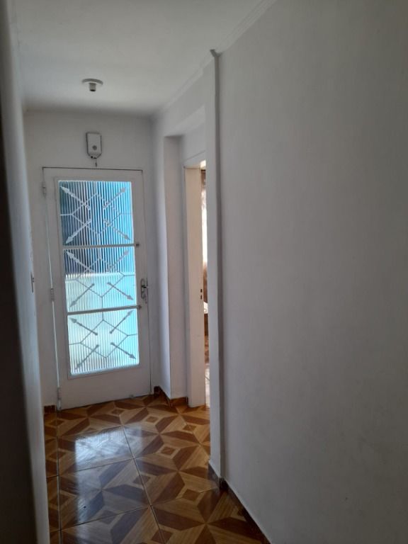 Sobrado à venda com 3 quartos, 205m² - Foto 3