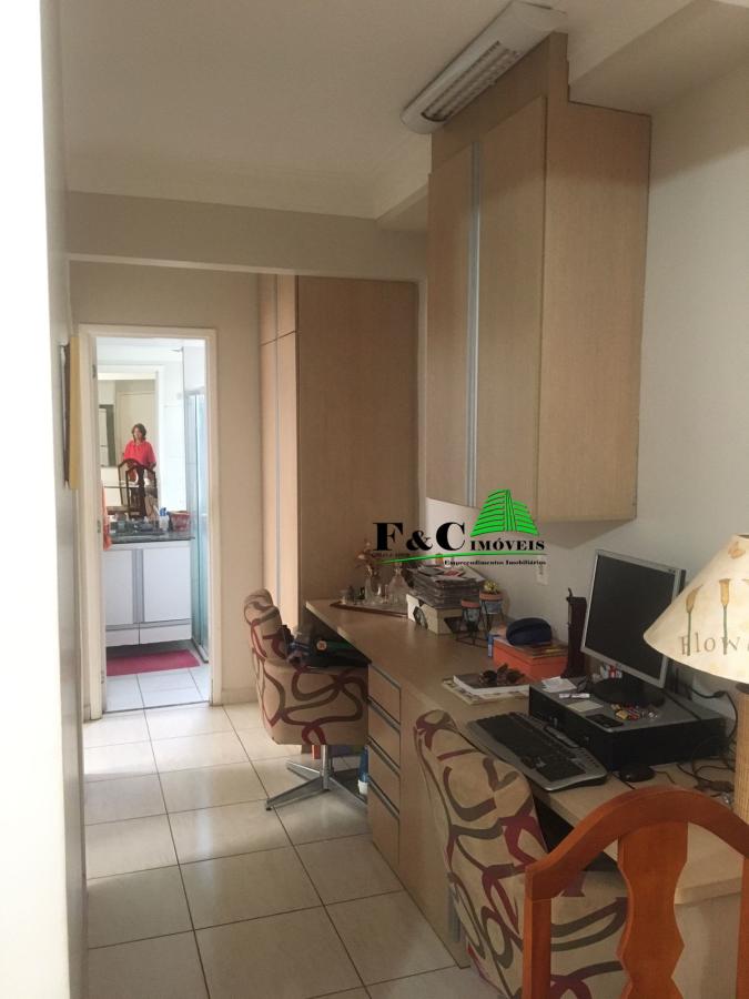 Apartamento à venda com 2 quartos, 80m² - Foto 7