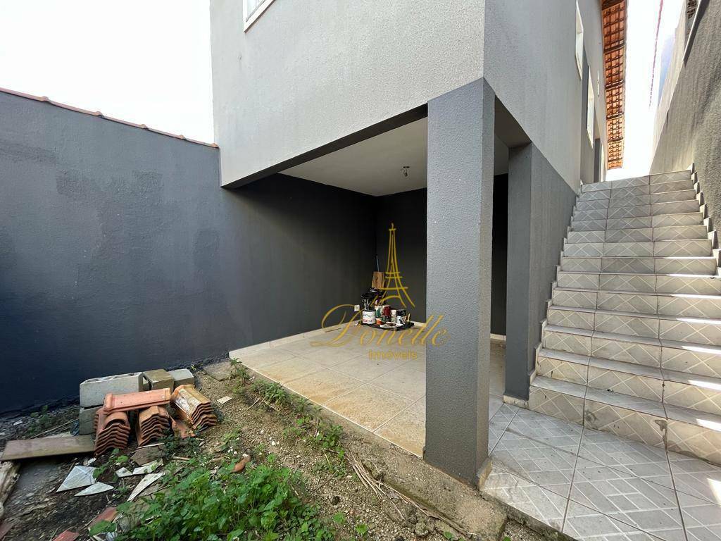 Casa à venda com 2 quartos, 70m² - Foto 31