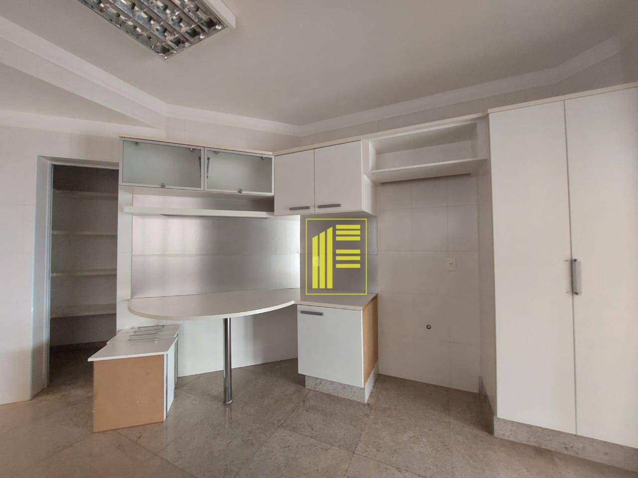 Casa de Condomínio para alugar com 5 quartos, 430m² - Foto 19