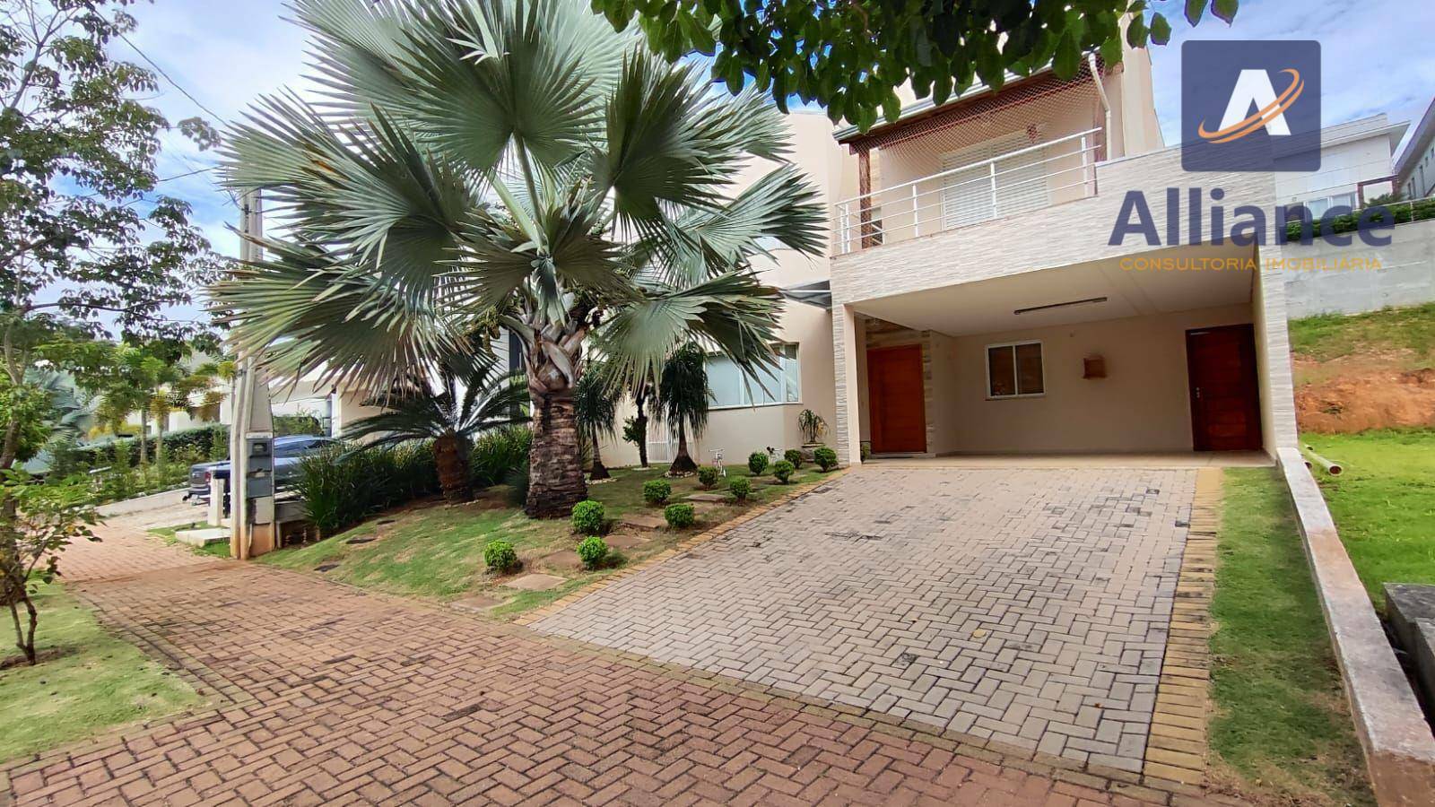 Casa de Condomínio para alugar com 3 quartos, 263m² - Foto 1