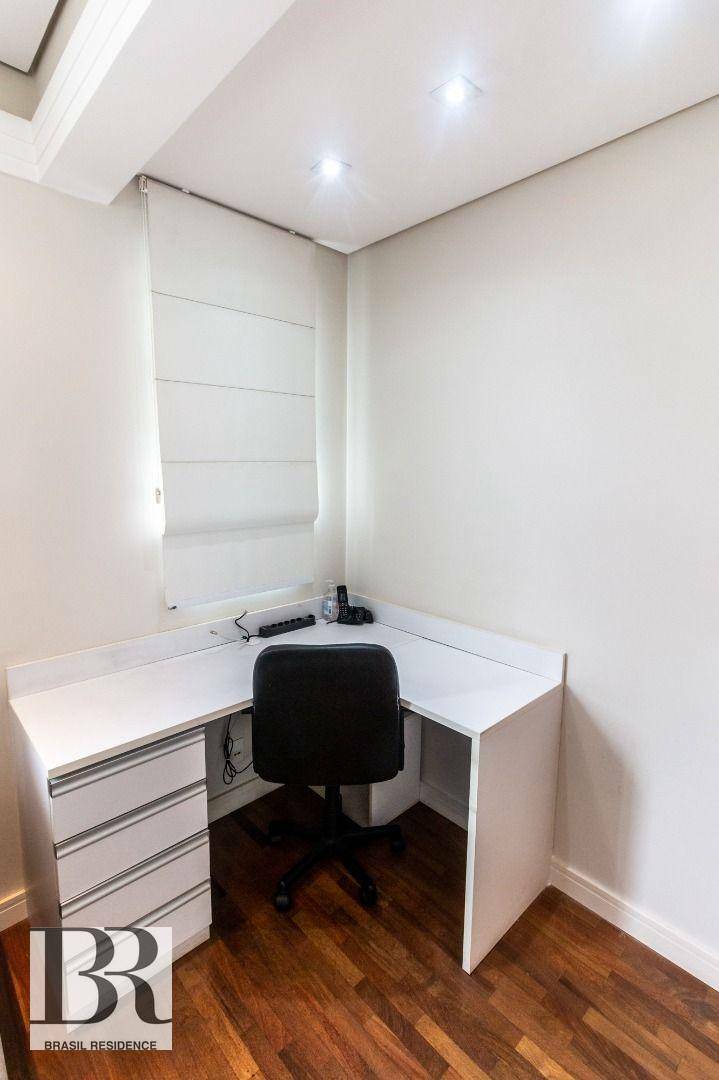 Apartamento para alugar com 2 quartos, 97m² - Foto 9