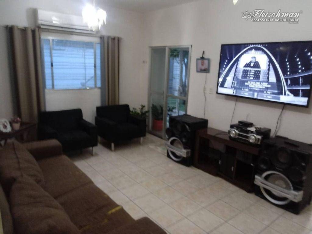 Casa à venda com 5 quartos, 140m² - Foto 9