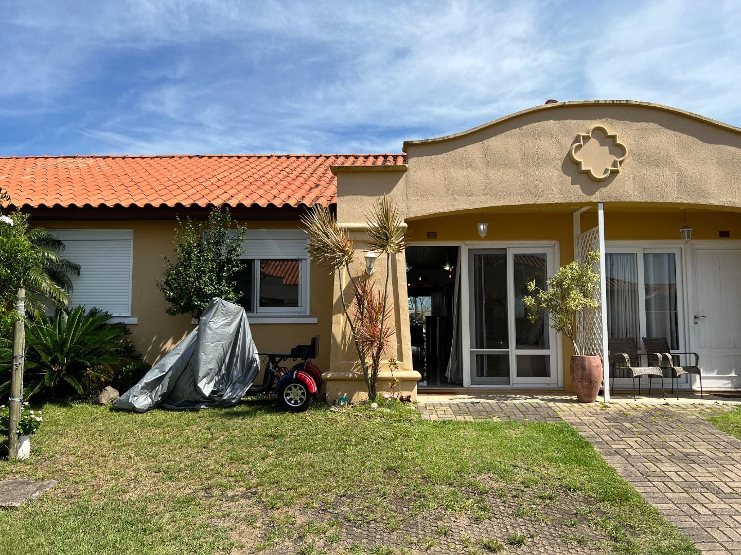 Casa de Condomínio à venda com 2 quartos, 95m² - Foto 2